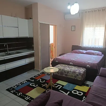 Spacious With Balcony, דורס